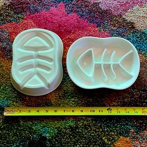 Ceramic slow feeder bowls